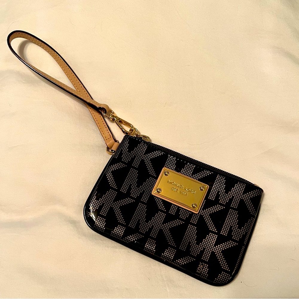 Michael Kors Wristlet